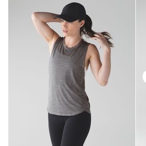 lululemon Gray In a Cinch Muscle Tank 8